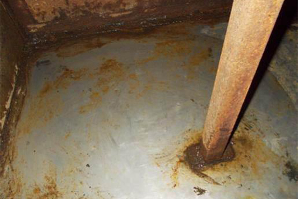 風(fēng)柜內(nèi)部積水清理后 風(fēng)柜內(nèi)部積水清理后